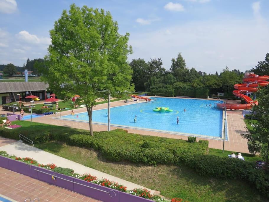 Ferienwohnung Mia 티르셴로이트 외부 사진